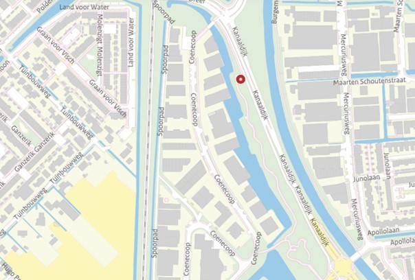 Aan de Kanaaldijk bij de Coenecoop staat een bordje over uitleg over maaien